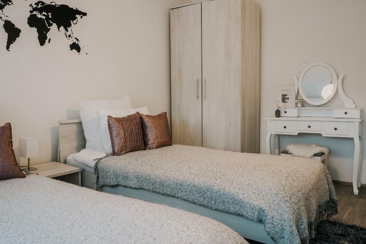 Apartman Bacchus PUY Eksteriør bilde